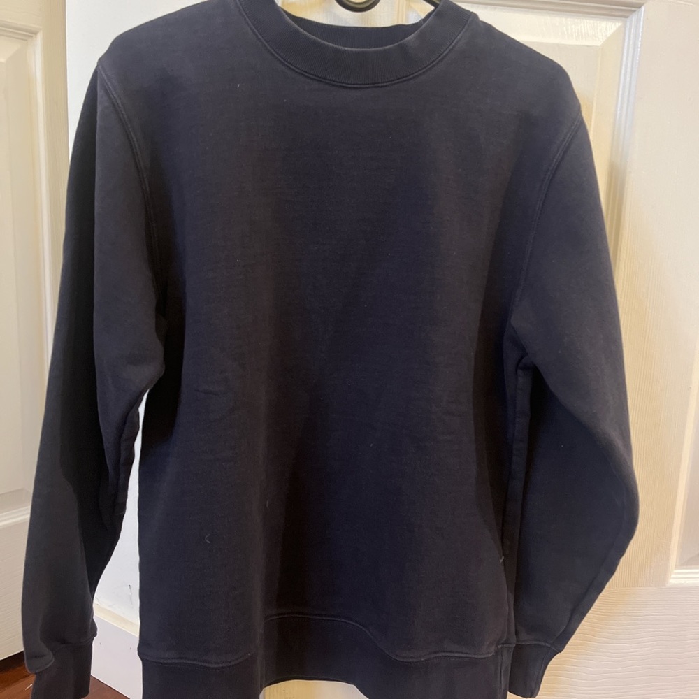 brandy melville crewneck sweater | one size